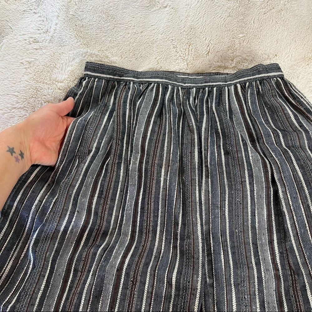 Vintage 60s Silk Pleated‎ Midi Skirt with Pockets - Picture 2 of 9